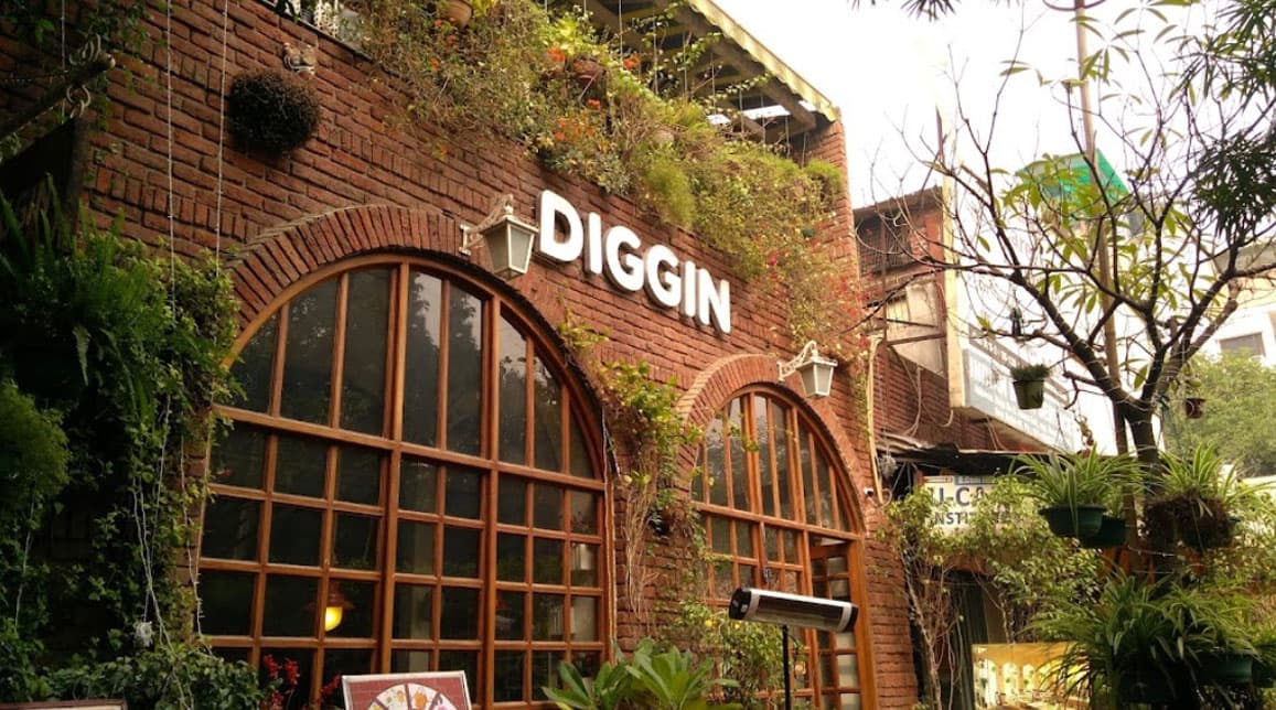 Diggin Cafe - Image 1