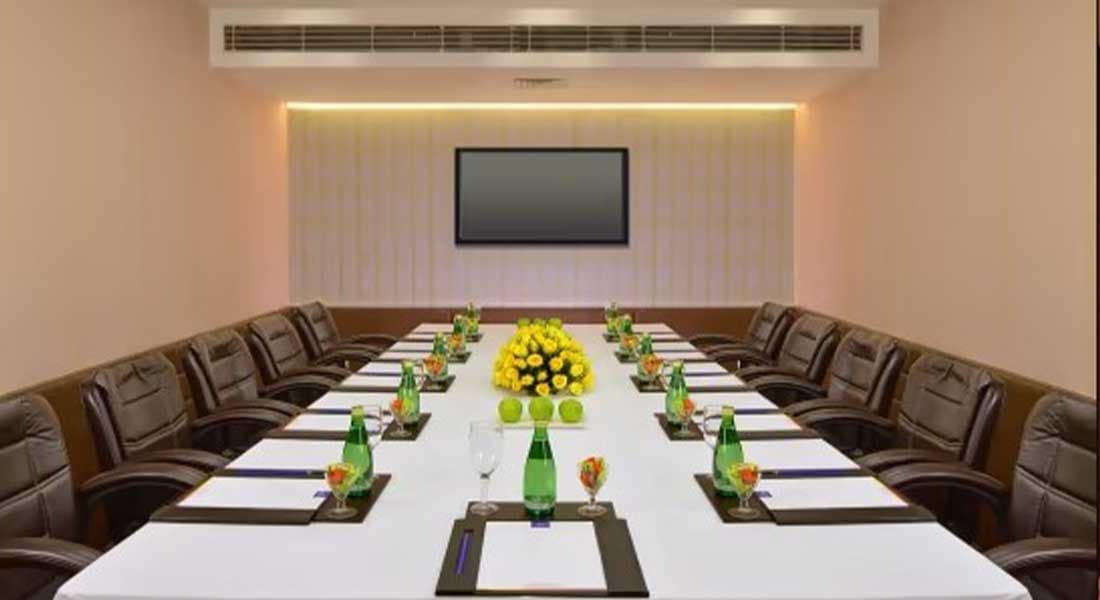 Taurus Sarovar Portico Hotel - Image 3