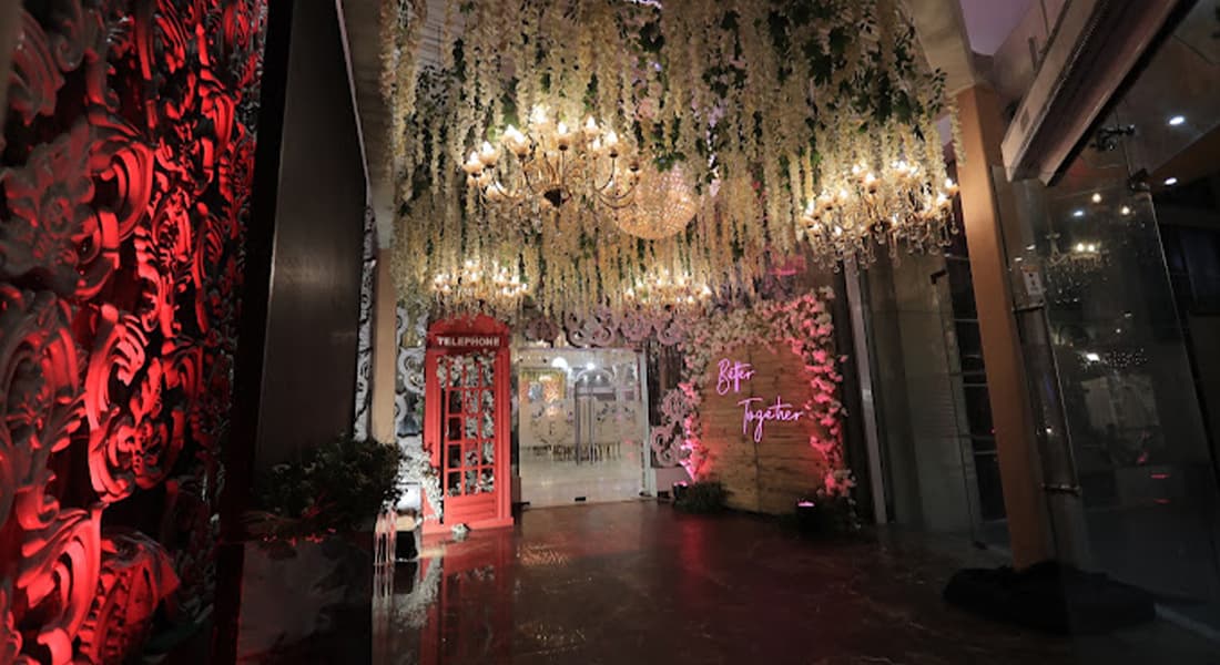 L' Elegant Royal Banquet - Image 1