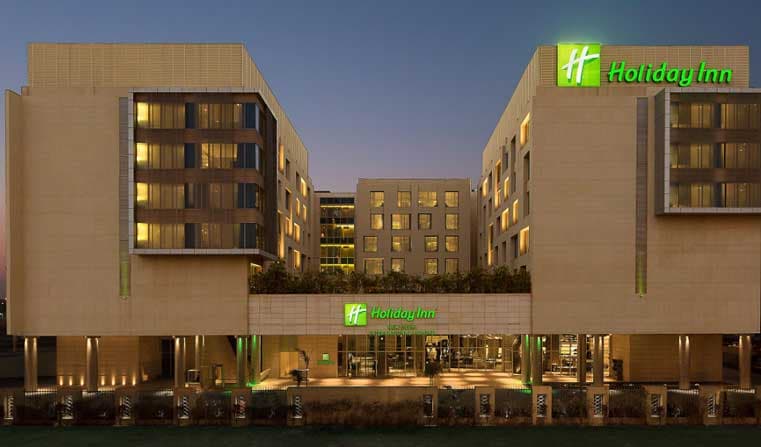 Holiday Inn - Image 1