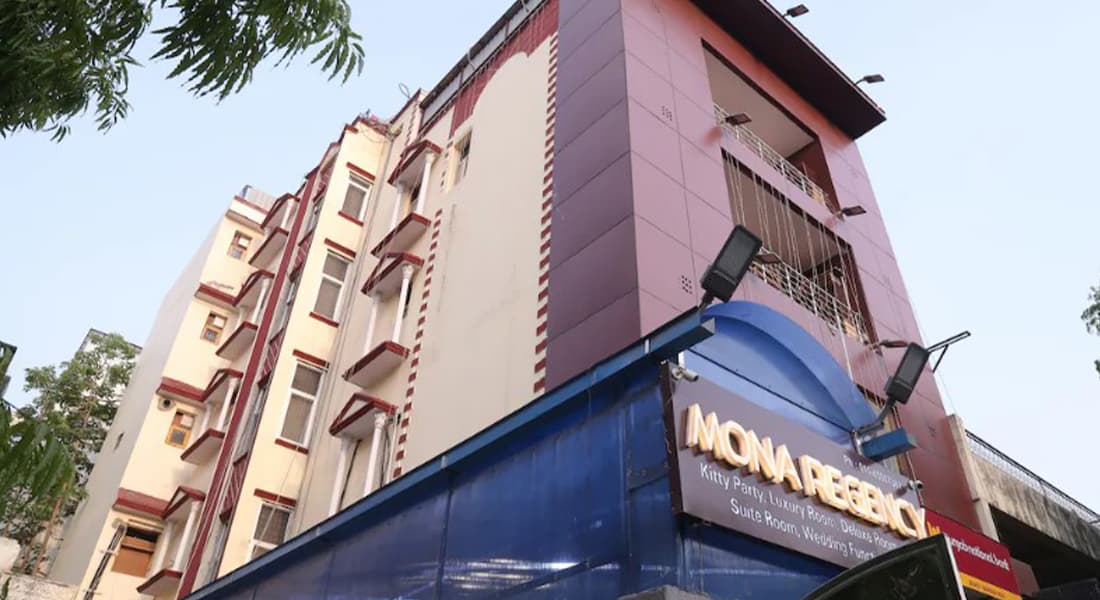 Mona Regency Hotel And Banquet - Image 1