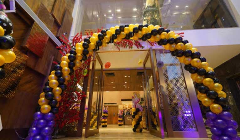 Mystique Banquet - Image 3