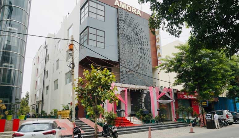 Amora Banquet - Image 1