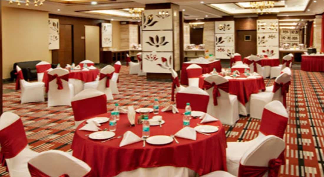 The Golden Palms Hotel - Image 2