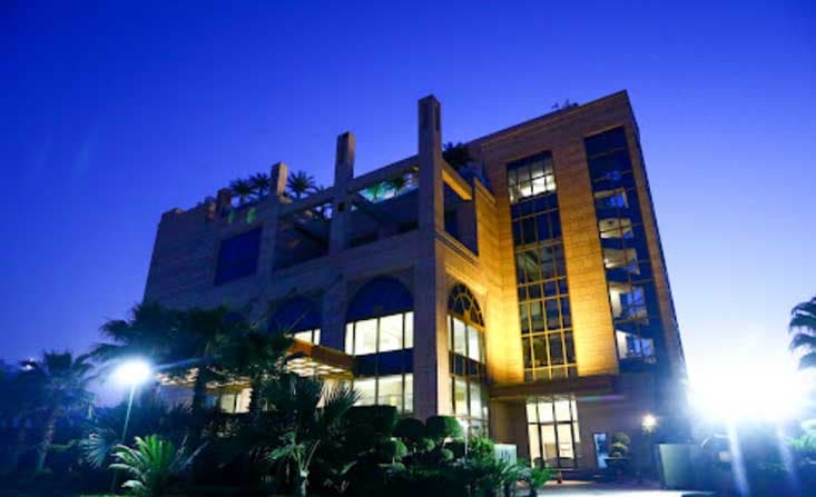 Seven Seas Hotel - Image 2