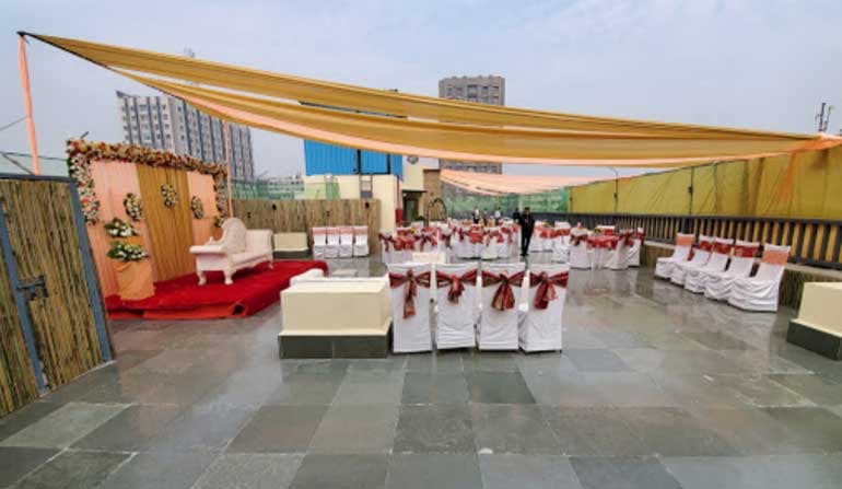 The Orion Plaza - Image 2