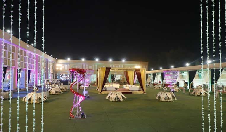 Golden Green Farm House - Image 1