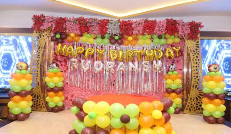 Green Lounge Premium Banquets - Image 3