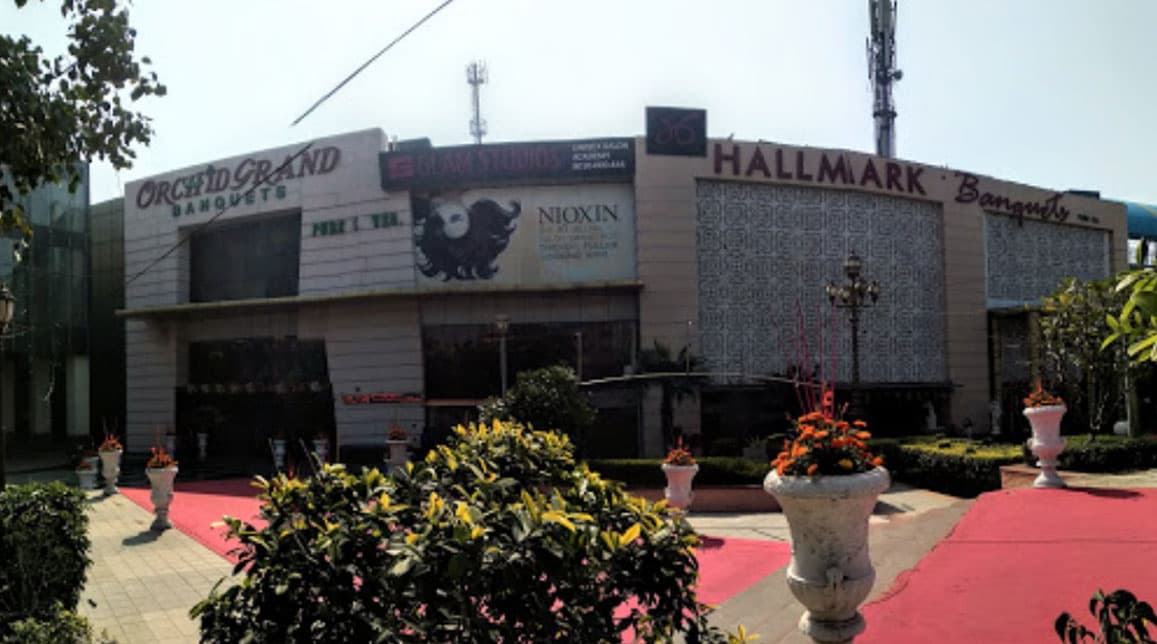 Orchid Grand Banquet - Image 1