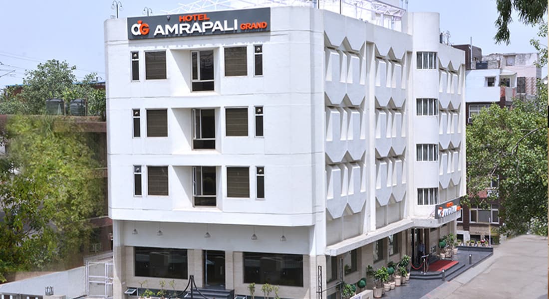 Hotel Amrapali Grand - Image 1