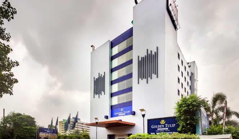 Golden Tulip Essential - Image 1