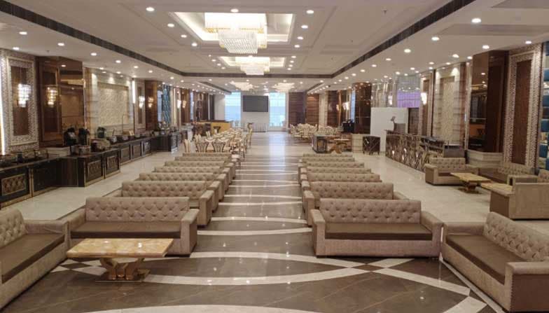 Green Lounge Banquets - Image 2