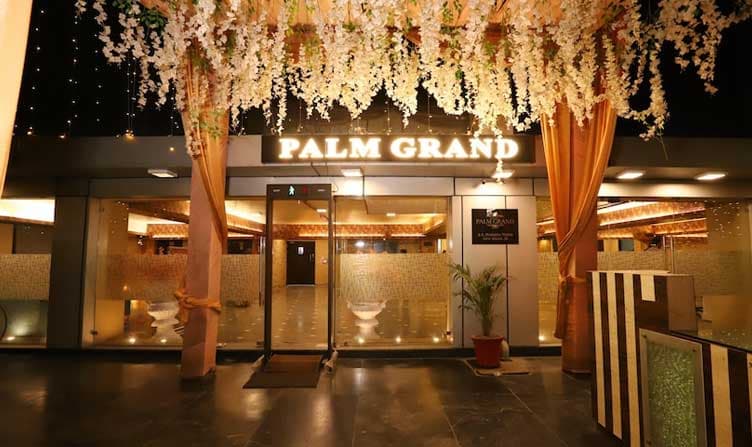 Hotel Palm Grand - Image 1