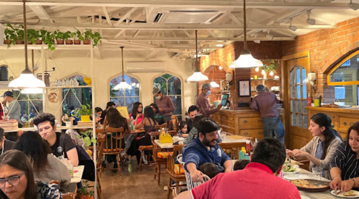 Diggin Cafe - Image 2