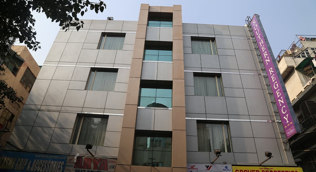 Hotel Southern Regency - Image 1