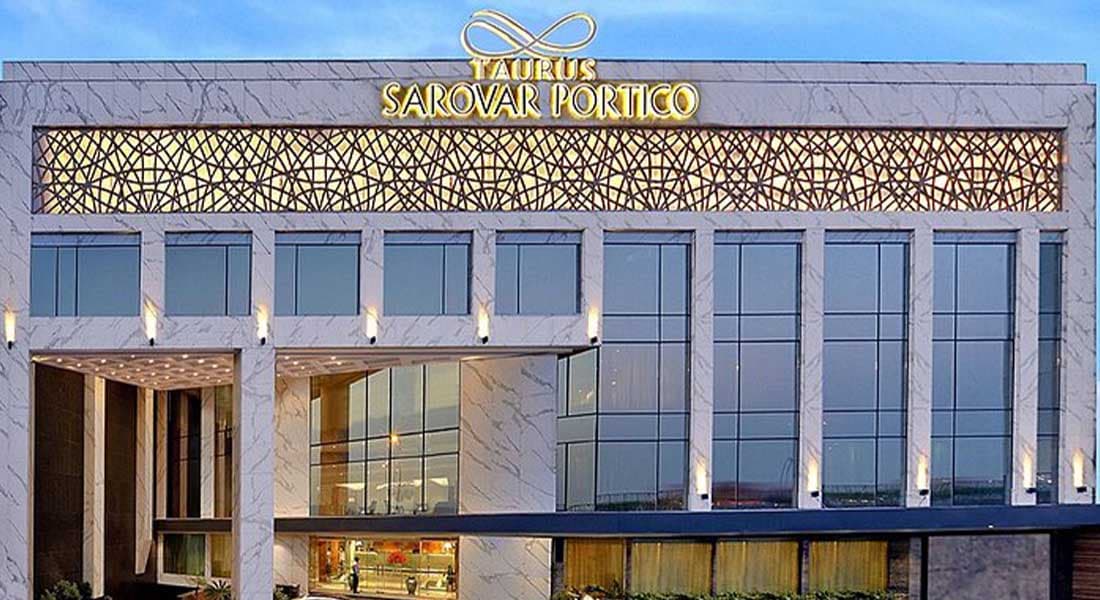 Taurus Sarovar Portico Hotel - Image 1
