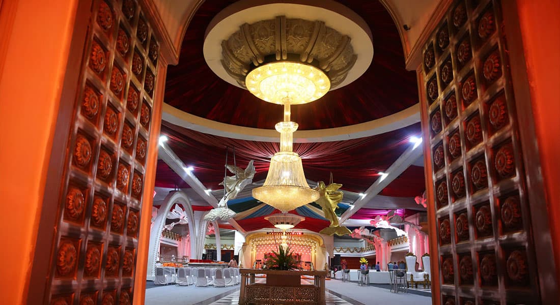 The Palace - Image 2