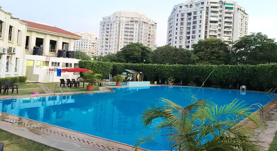 Malibu Towne Country Club - Image 2