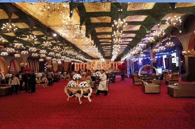 The Grandeur - Image 1