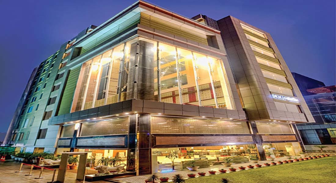 Hotel KLG Starlite - Image 1