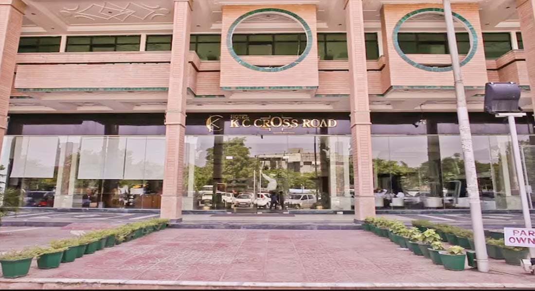 Hotel KC Cross Road - Image 3