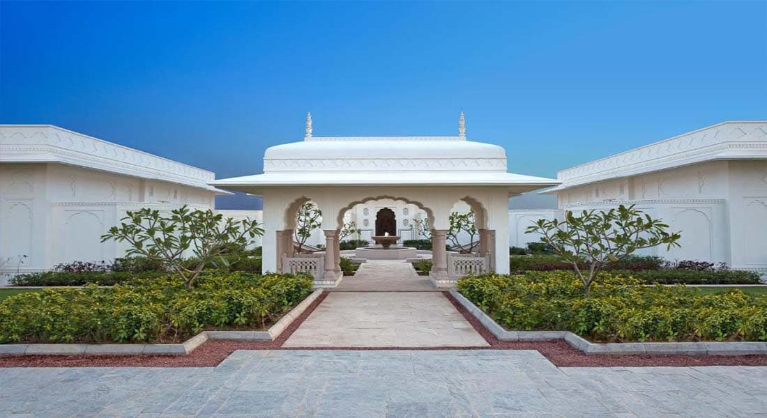 The Oberoi Sukhvilas Spa Resort - Image 1
